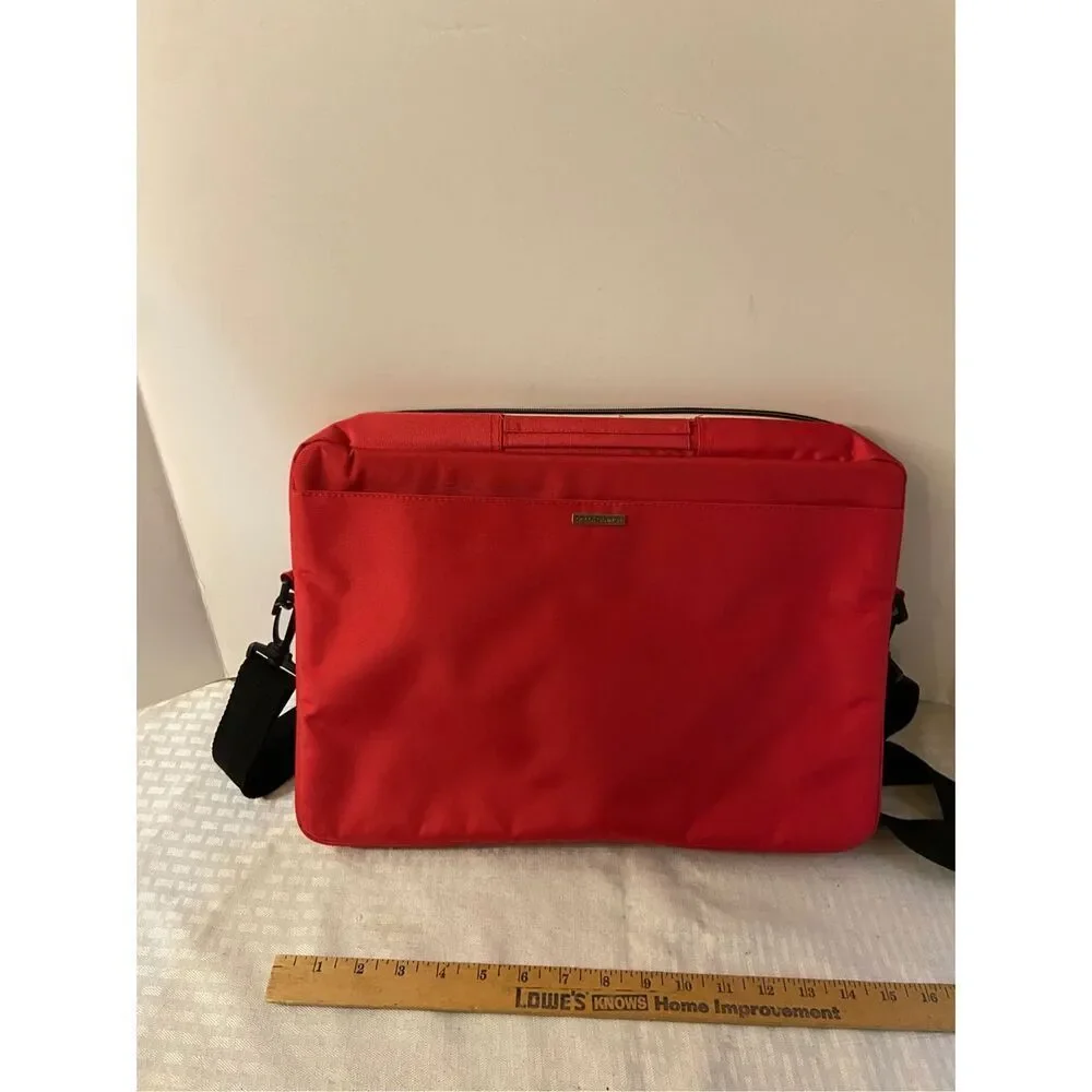 Golla zipper padded lap top‎ red/pink adjustable strap 15.5